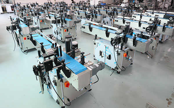 全自動(dòng)圓瓶搓滾貼標(biāo)機(jī),圓瓶搓滾貼標(biāo)機(jī),全自動(dòng)不干膠貼標(biāo)機(jī)廠家